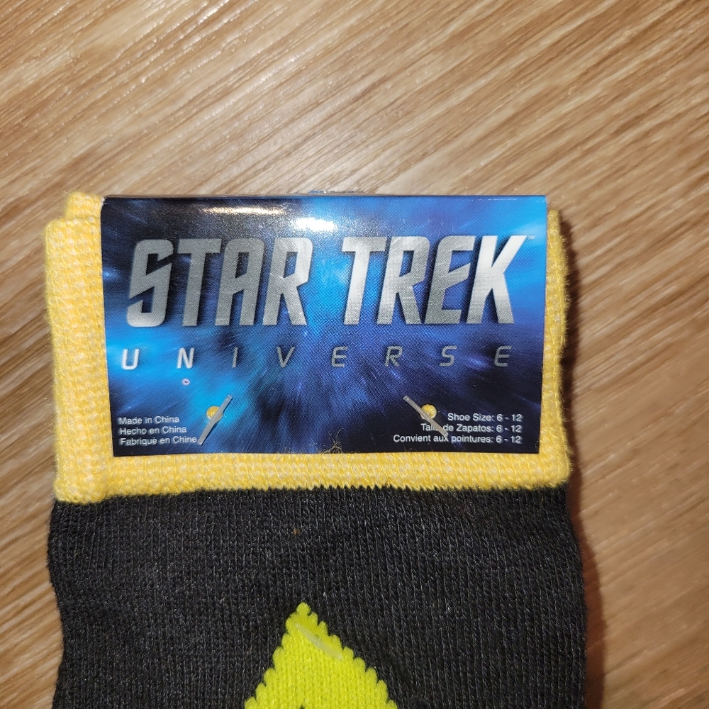 Star Trek Universe Logical Captain 2-Pack Crew Socks Mens Size 6-12 New - Picture 3 of 6